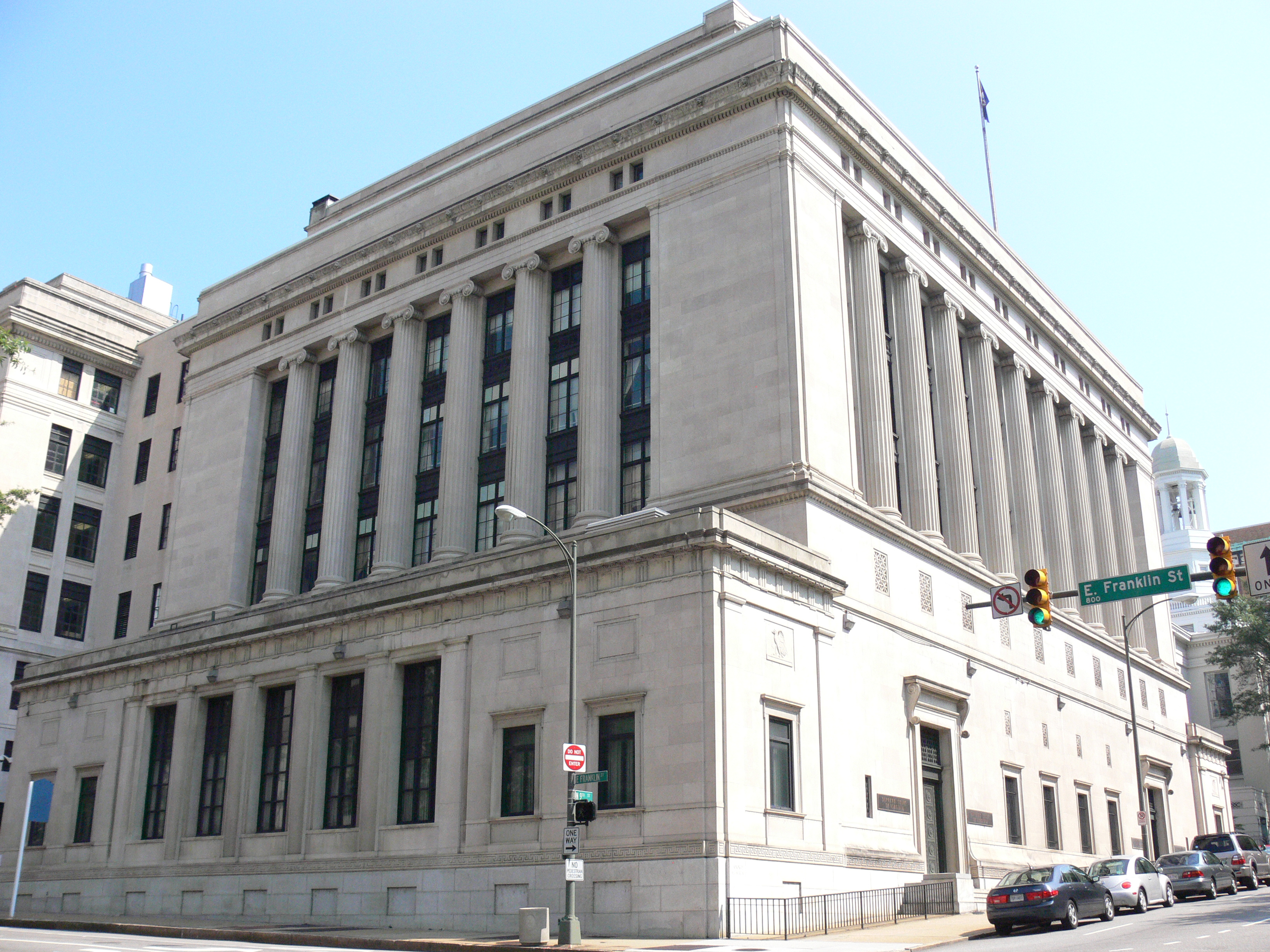 Virginia Gun Ban Hearing Stayed as State Supreme Court Eyes Case Consolidation